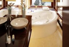Halong starlight cruise